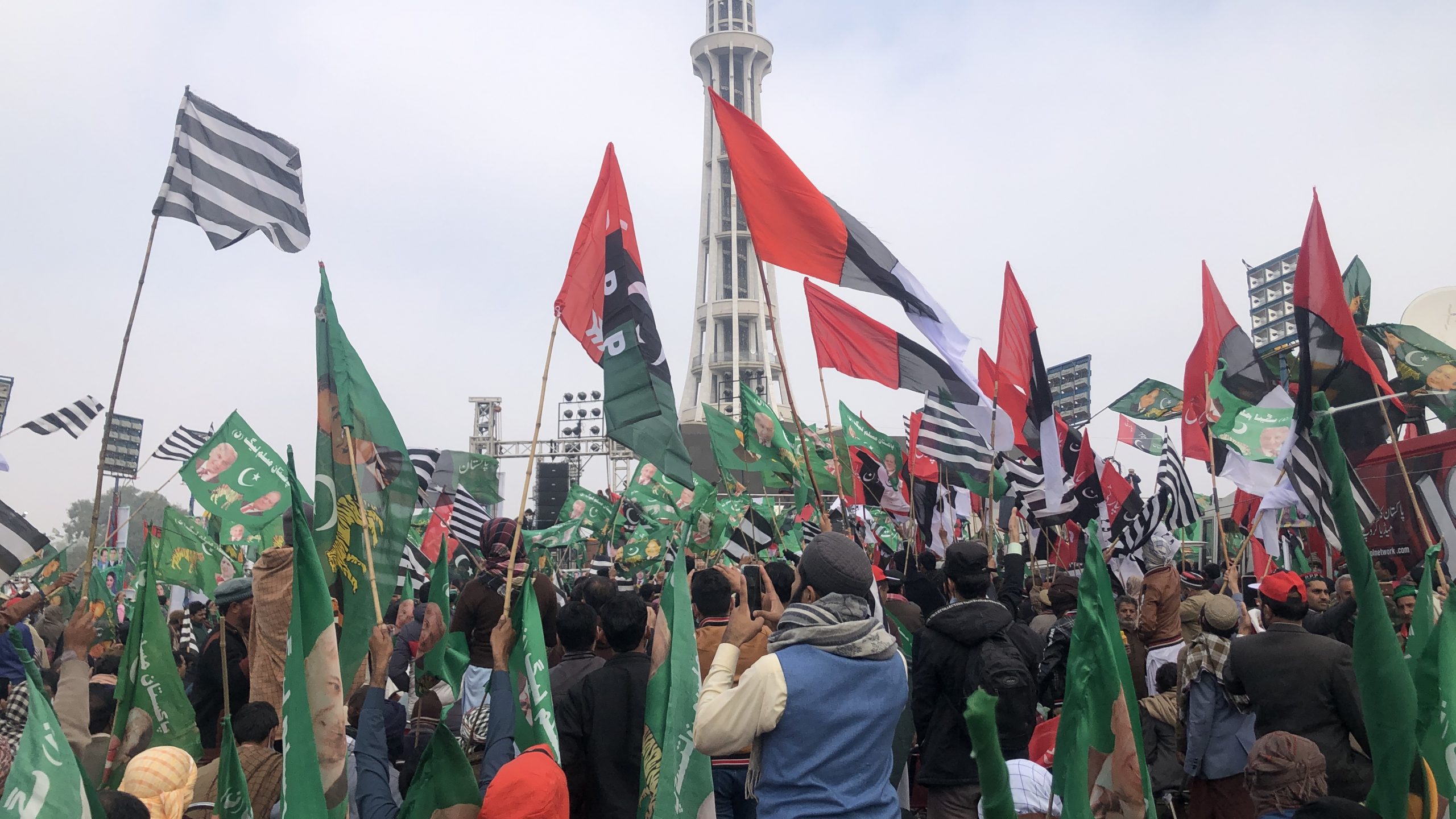 Thousands attend joint opposition rally in Pakistan