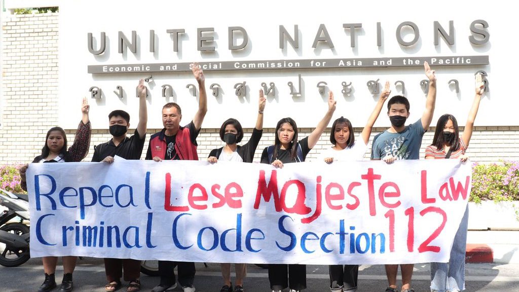 14 more people charged with insulting monarchy in Thailand