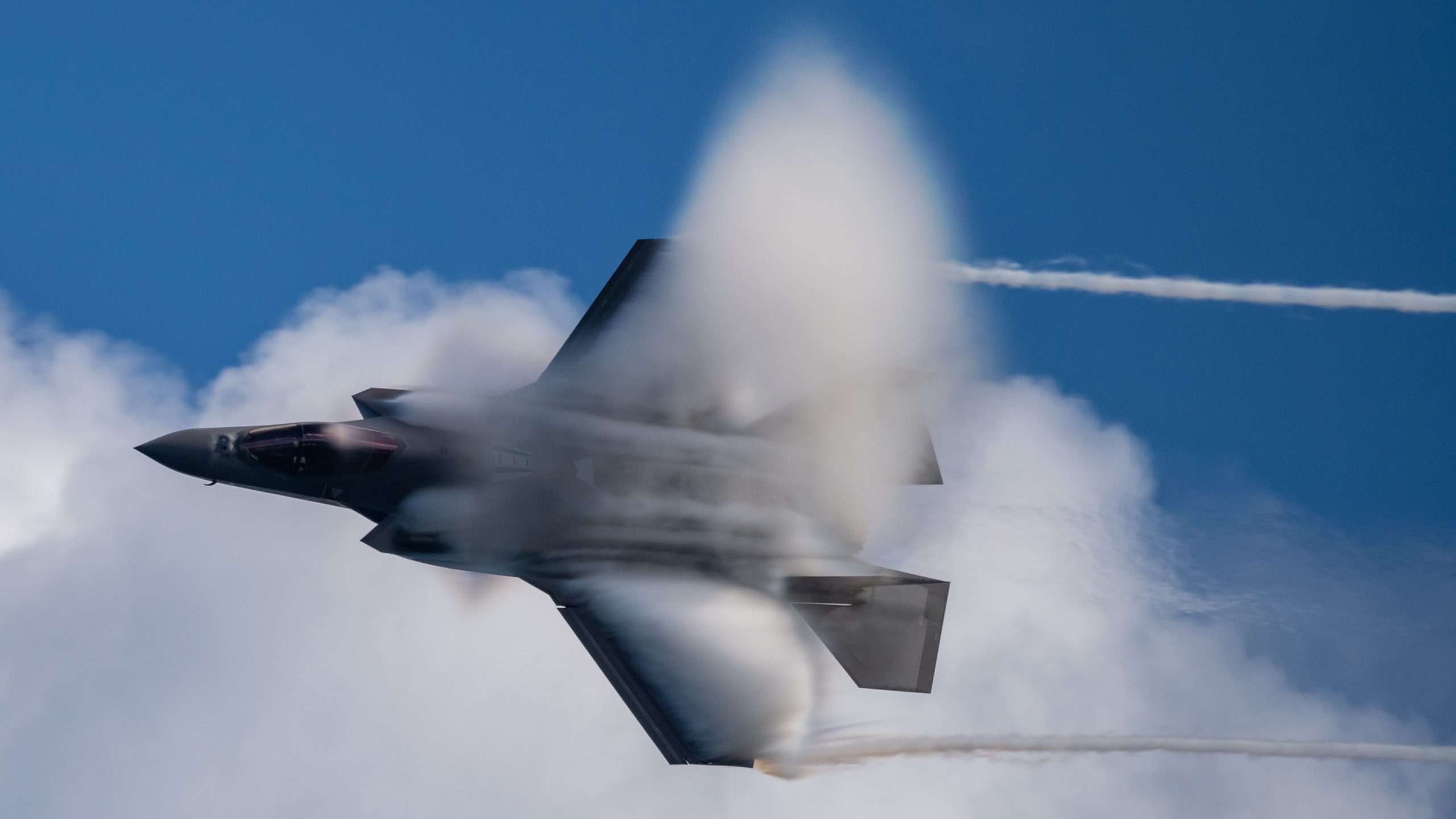 US companies sold more than 60% of all arms in the international market in 2019