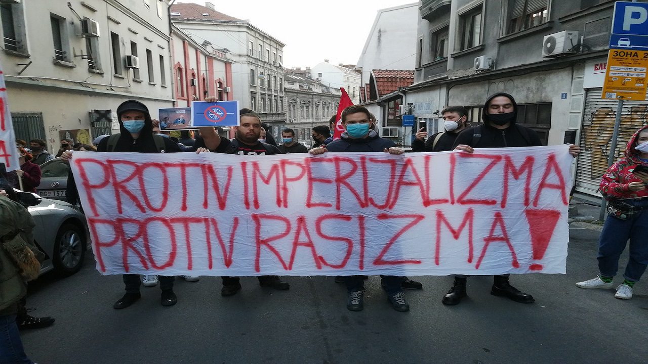 Left-wing in Belgrade counters anti-immigrant vigilantism by Serbian far-right