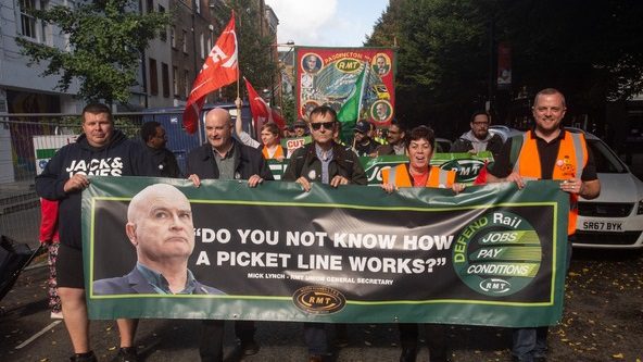 Workers protest anti-strike law proposed by UK government