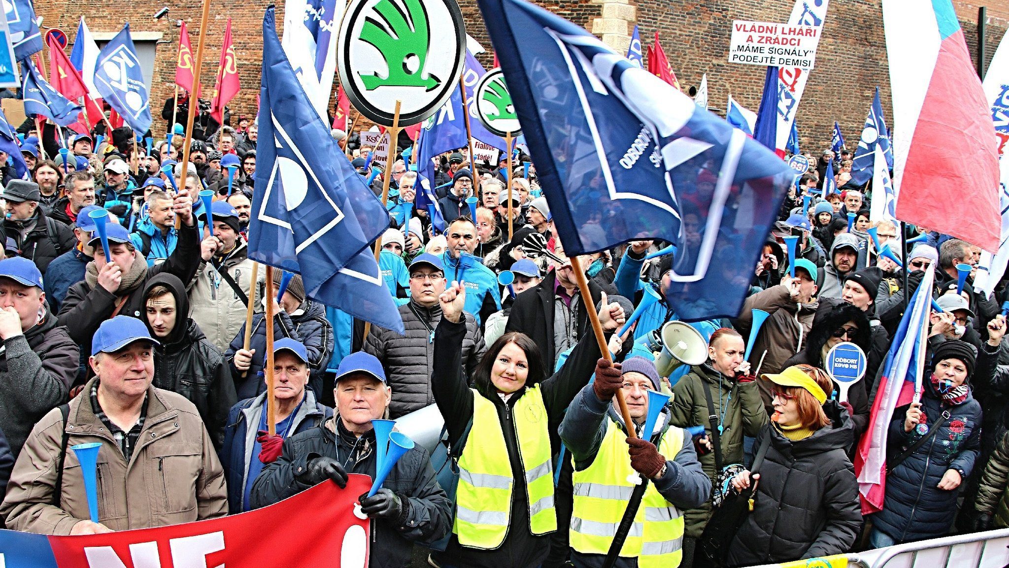 Czech government’s plan to raise retirement age faces intense protests