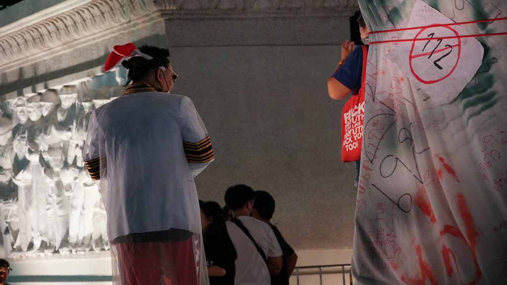 Thai protesters face charges of insulting monarchy on eve of planned rally
