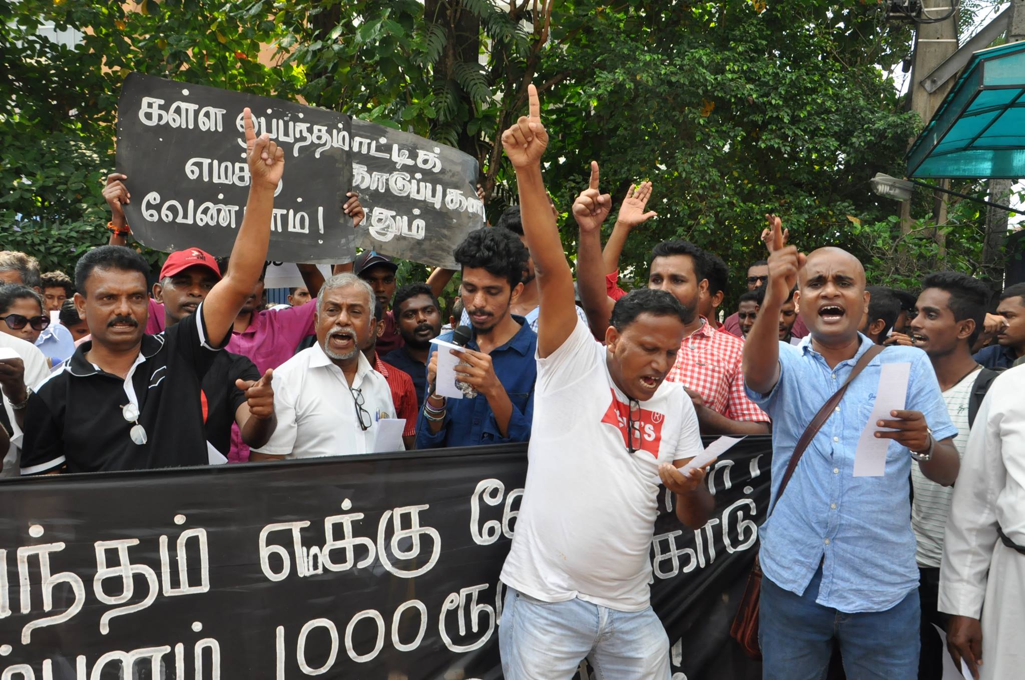 Sri Lankan plantation workers condemn ‘sellout’ deal between company, unions