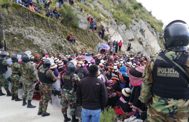 Peruvian peasants continue protests against Chinese mining firm