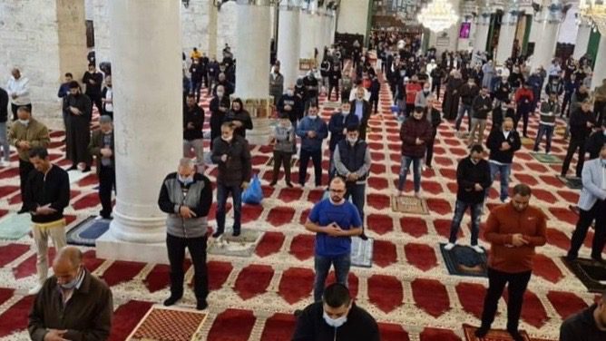 Israeli settlers storm Al-Aqsa on reopening