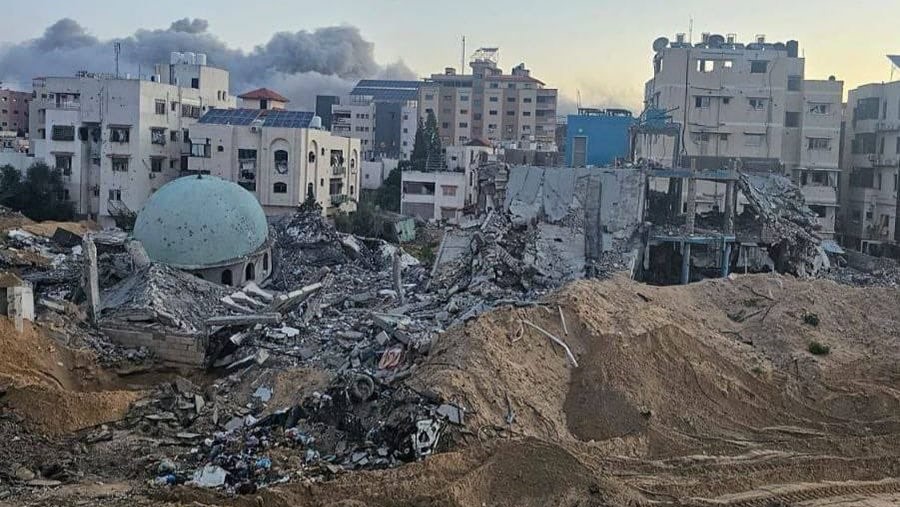 The tens of thousands of injured Gazans have nowhere to go as Israel continues assault on hospitals