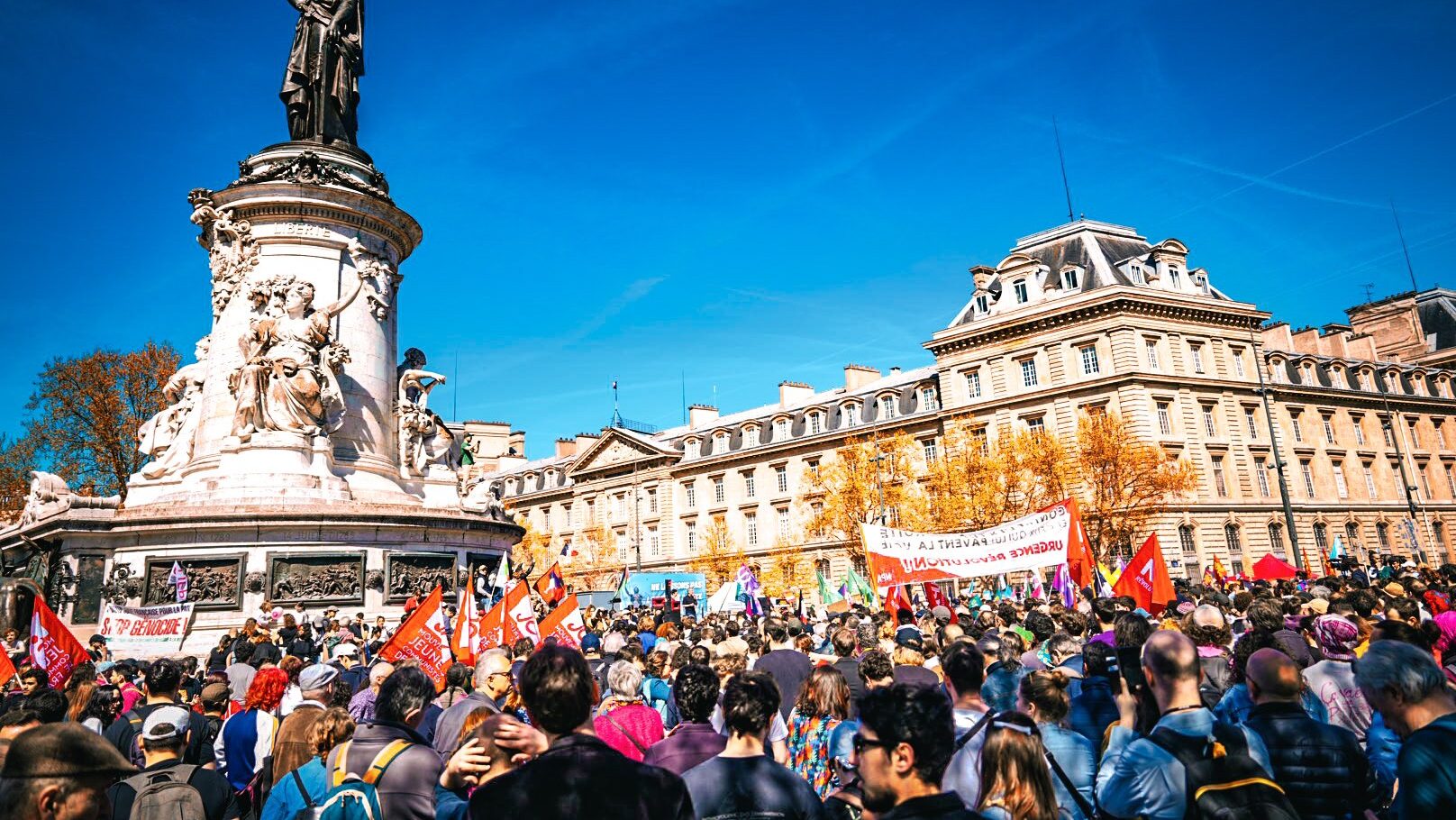 Progressive counter-protest in Paris outnumbers far-right rally