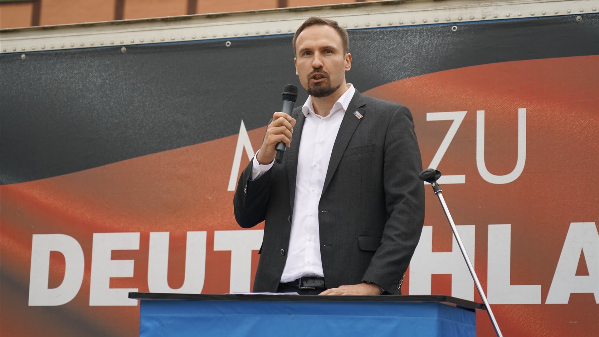 Far-right AfD continues to grow in Germany clinching significant victories in state elections