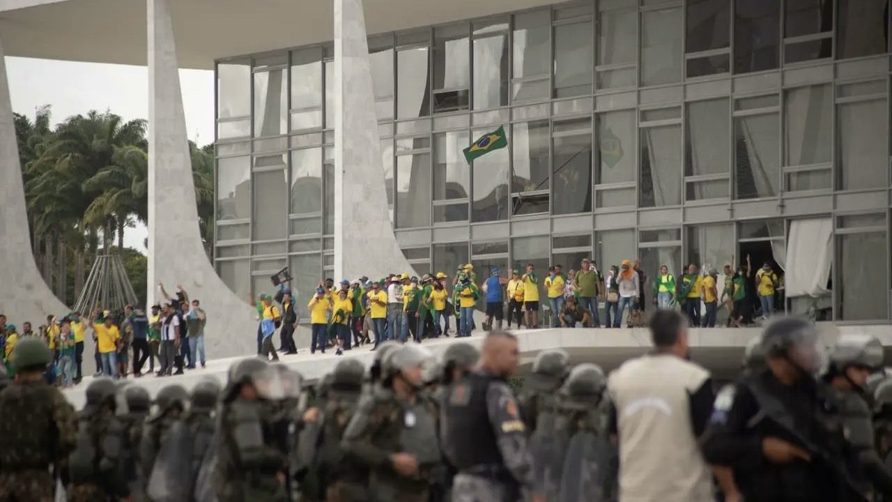 Will Bolsonaro be brought to justice for his role in the January 8 coup attempt?