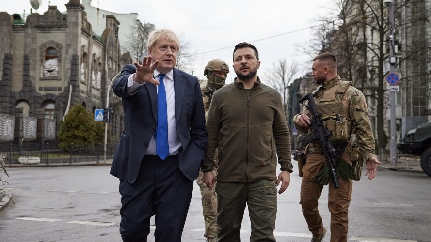 Ukrainian news outlet suggests UK and US governments are primary obstacles to peace