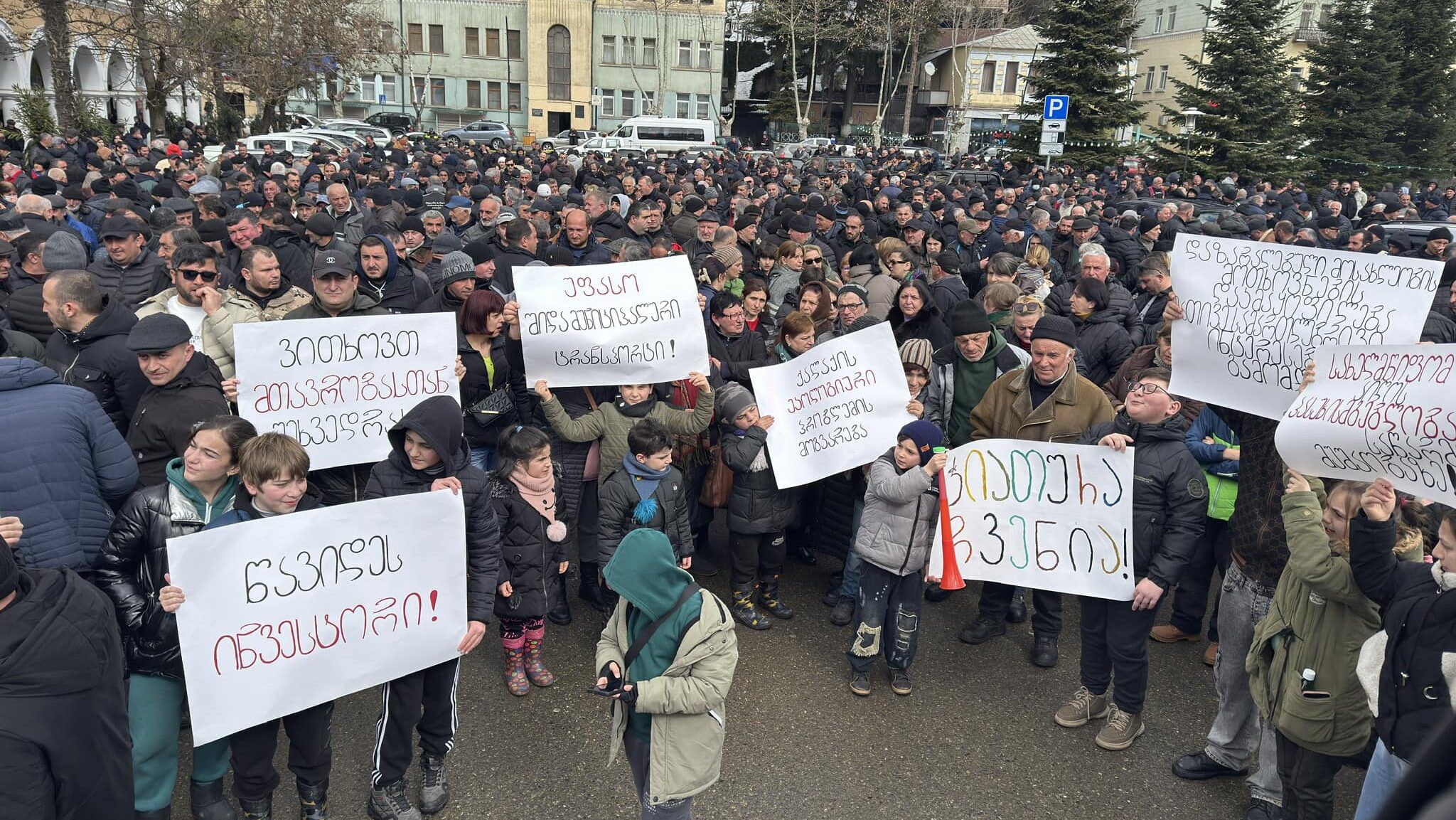 Miners in Georgia rally against corporate exploitation