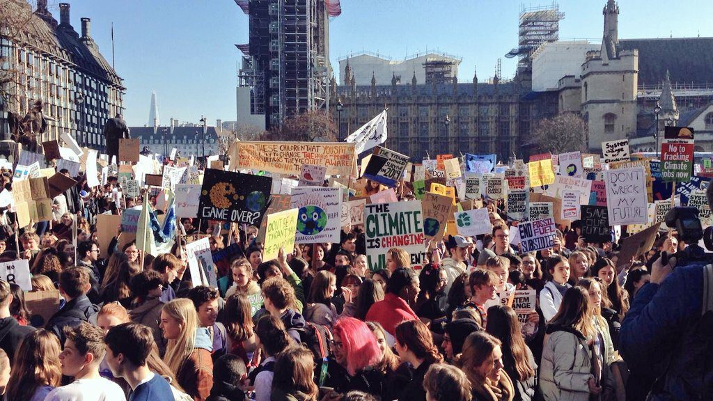 UK students join mobilizations on climate change