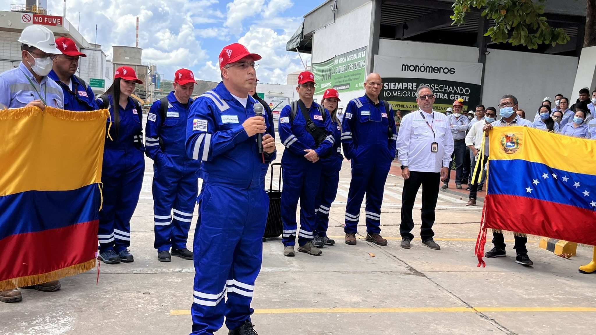 After 3 years under Guaidó’s control, Colombia returns state-owned petrochemical company to Venezuela