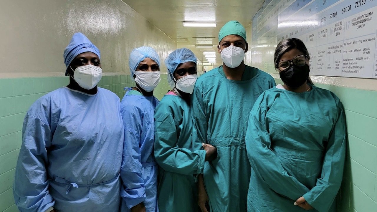 Eyewitness report: Cuba’s scientists, medical workers advance fight vs. COVID