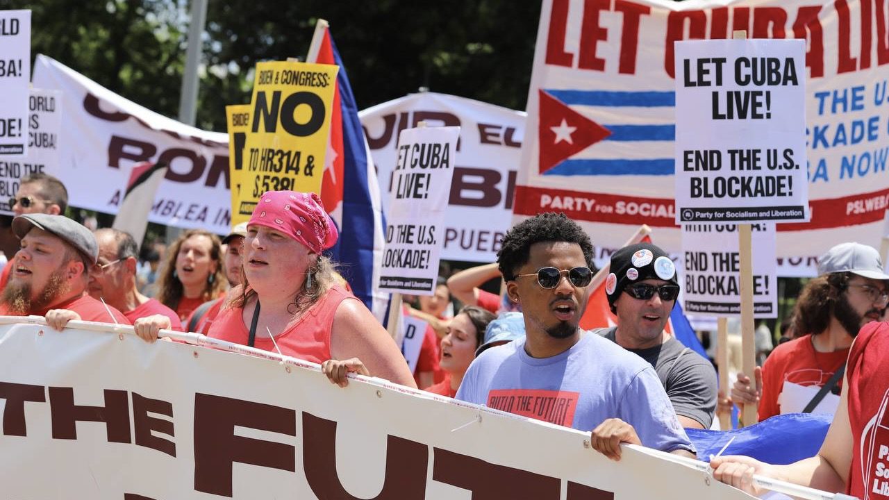 Organizers march on the White House to say: take Cuba off the list!