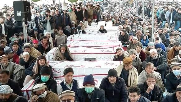 11 Shia Hazara coal miners killed by members of ISIS, thousands stage protest 