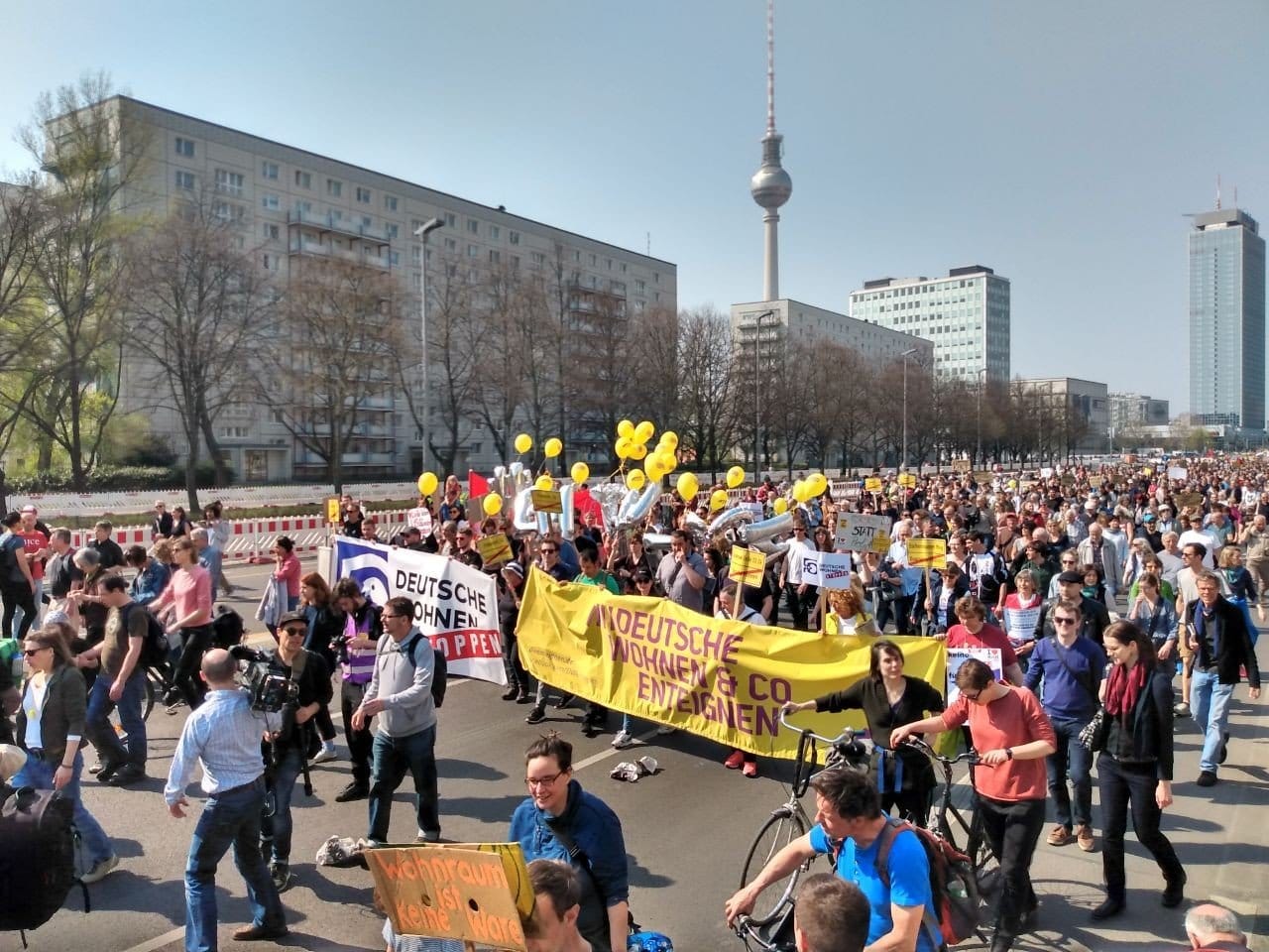 Demanding affordable housing, thousands march in Berlin against soaring rents