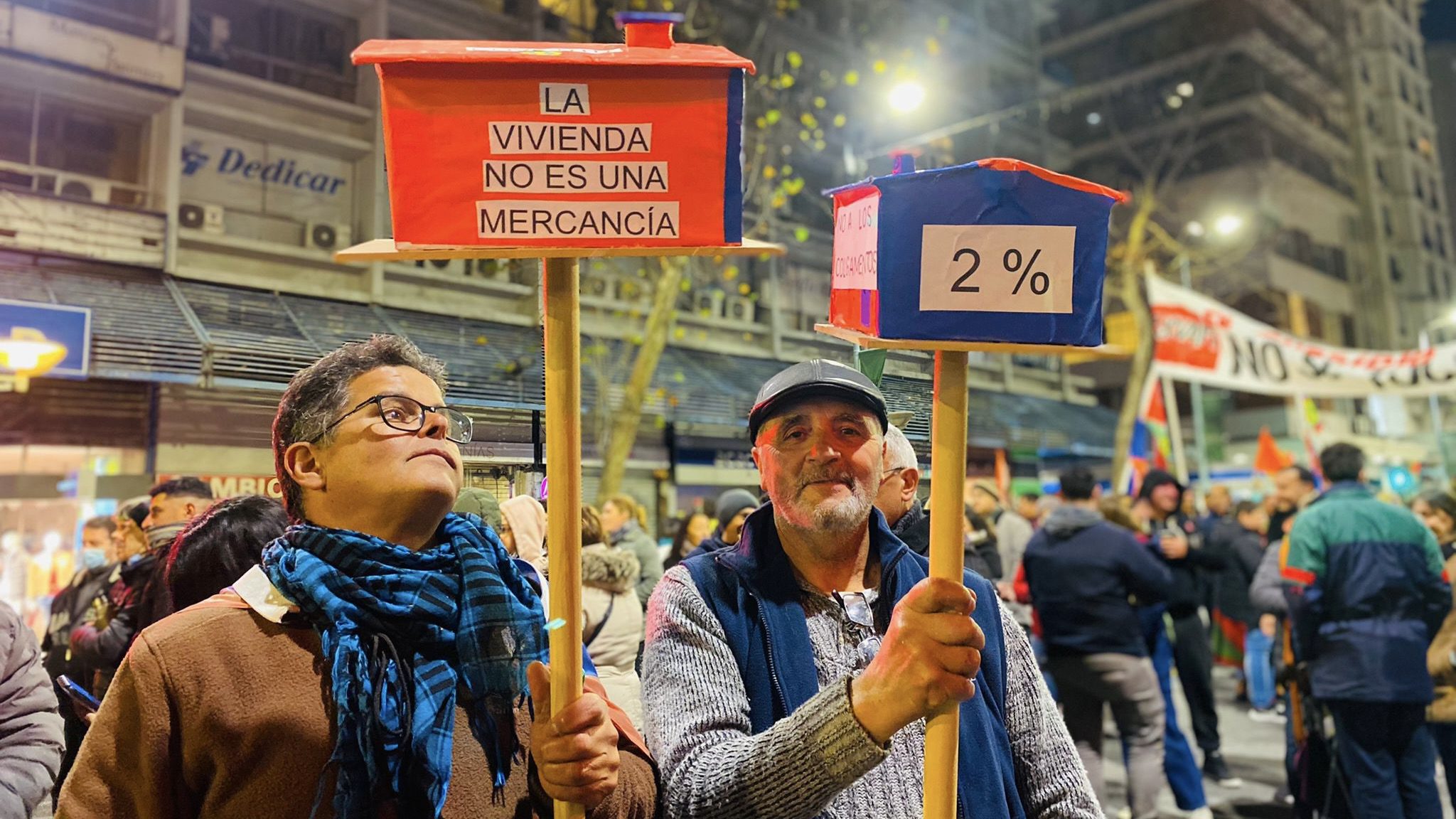 Uruguayans mobilize in defense of right to housing