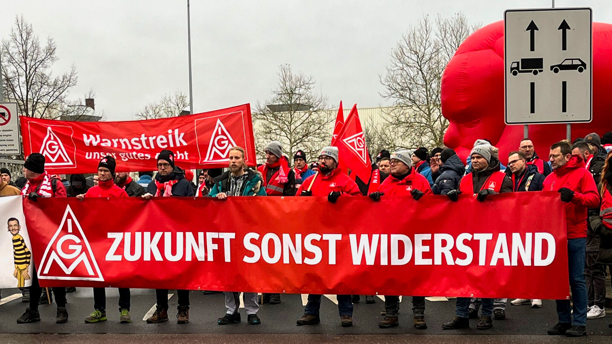 Marathon negotiations bring key breakthroughs for Volkswagen workers in Germany