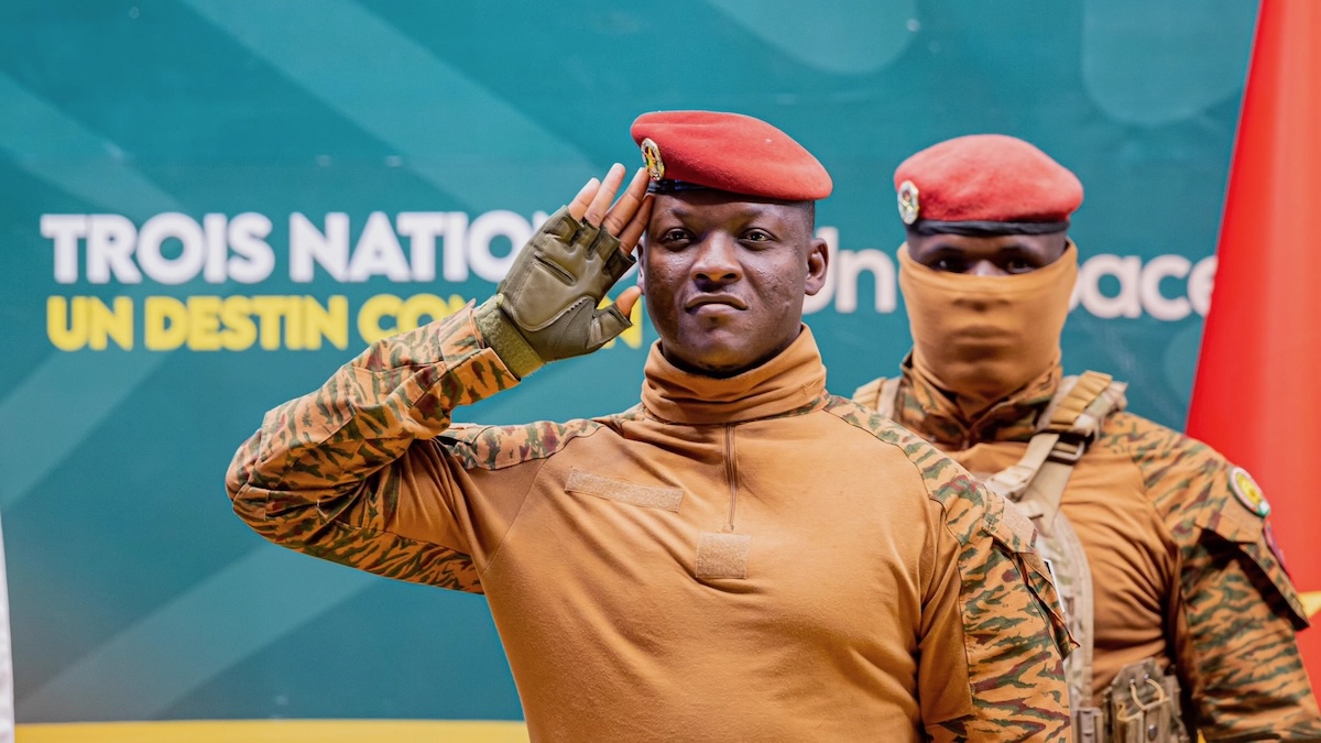 President Burkina Faso, Captain Ibrahim TRAORÉ salutes at the opening ceremony of the 2nd session of the College of Heads of State of the Confederate, at the Centre international Bamako Conference (CICB).