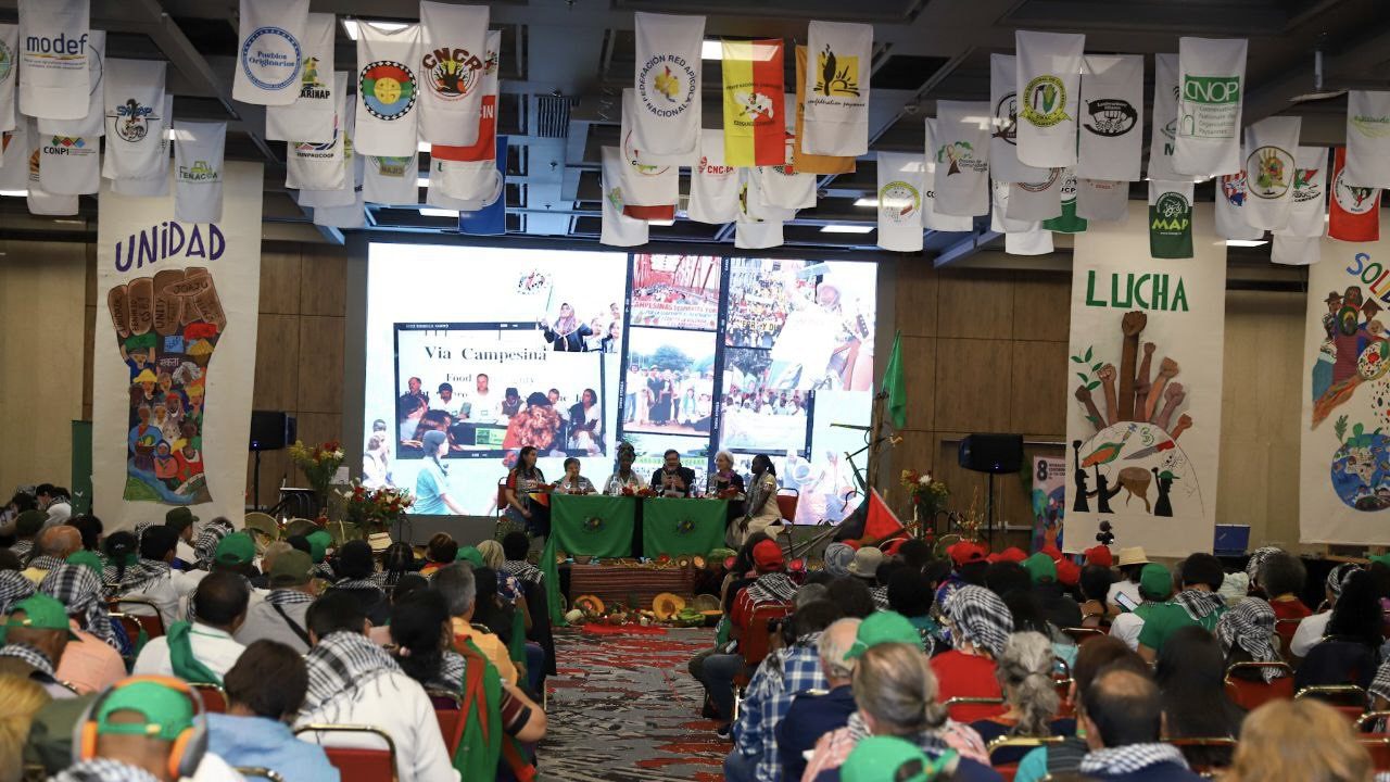 The global peasant movement in Bogotá proclaims: “We defend life, that of peasants and the entire planet”