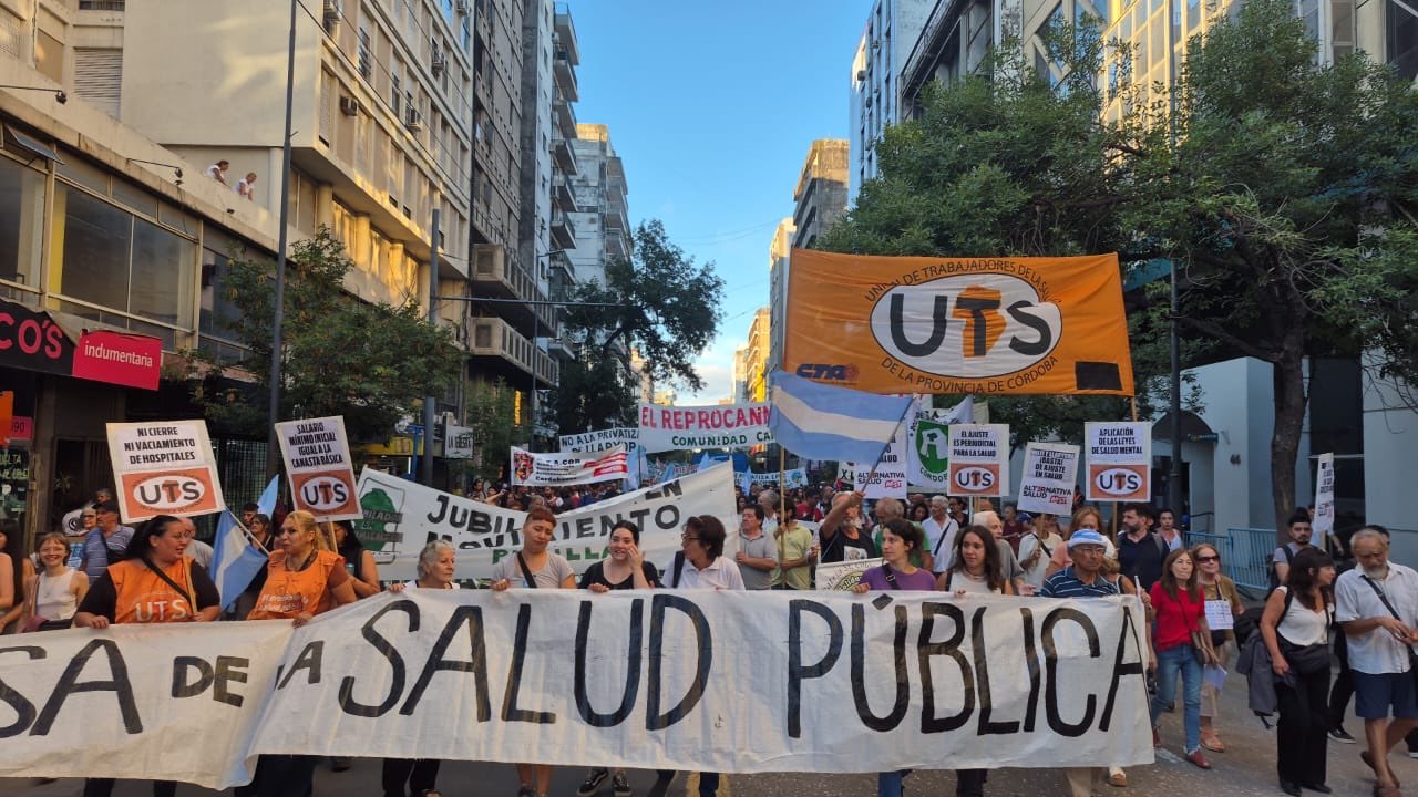 Health workers, patients, and activists unite against Milei’s healthcare cuts
