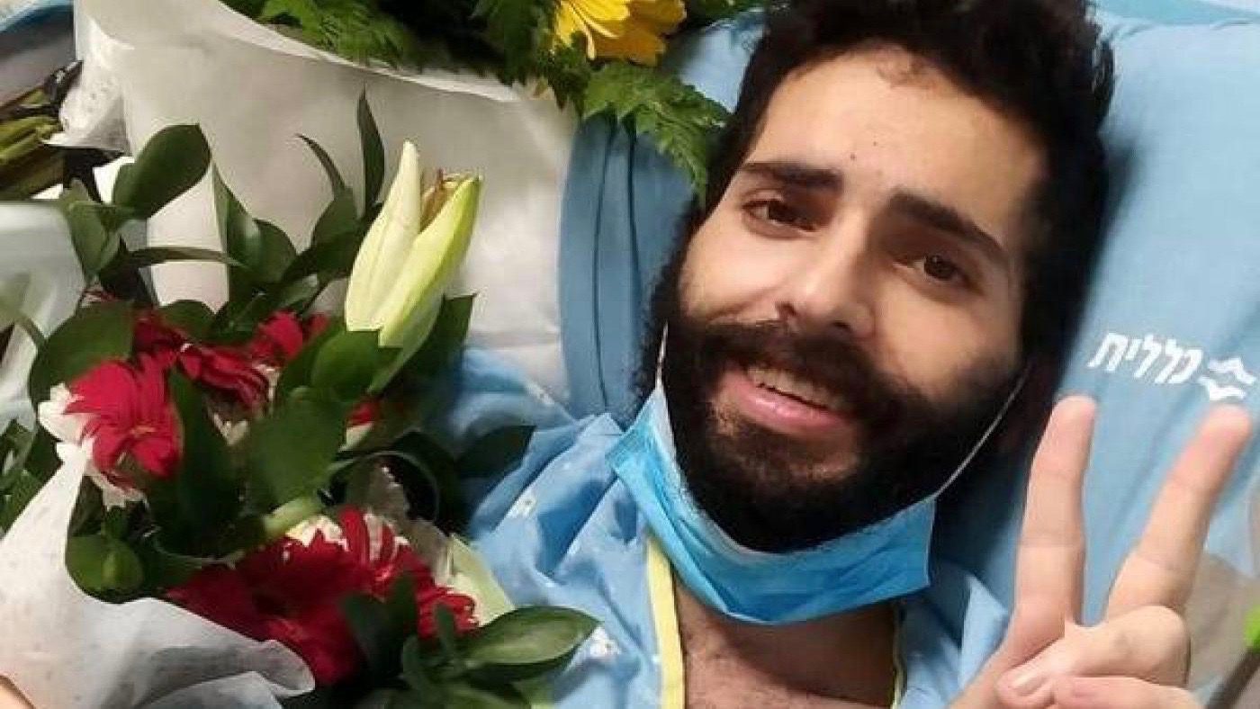 Palestinian prisoner ends hunger strike