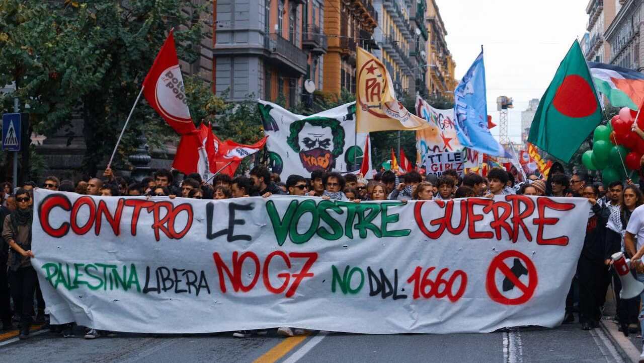 Naples protests G7 “lords of war”