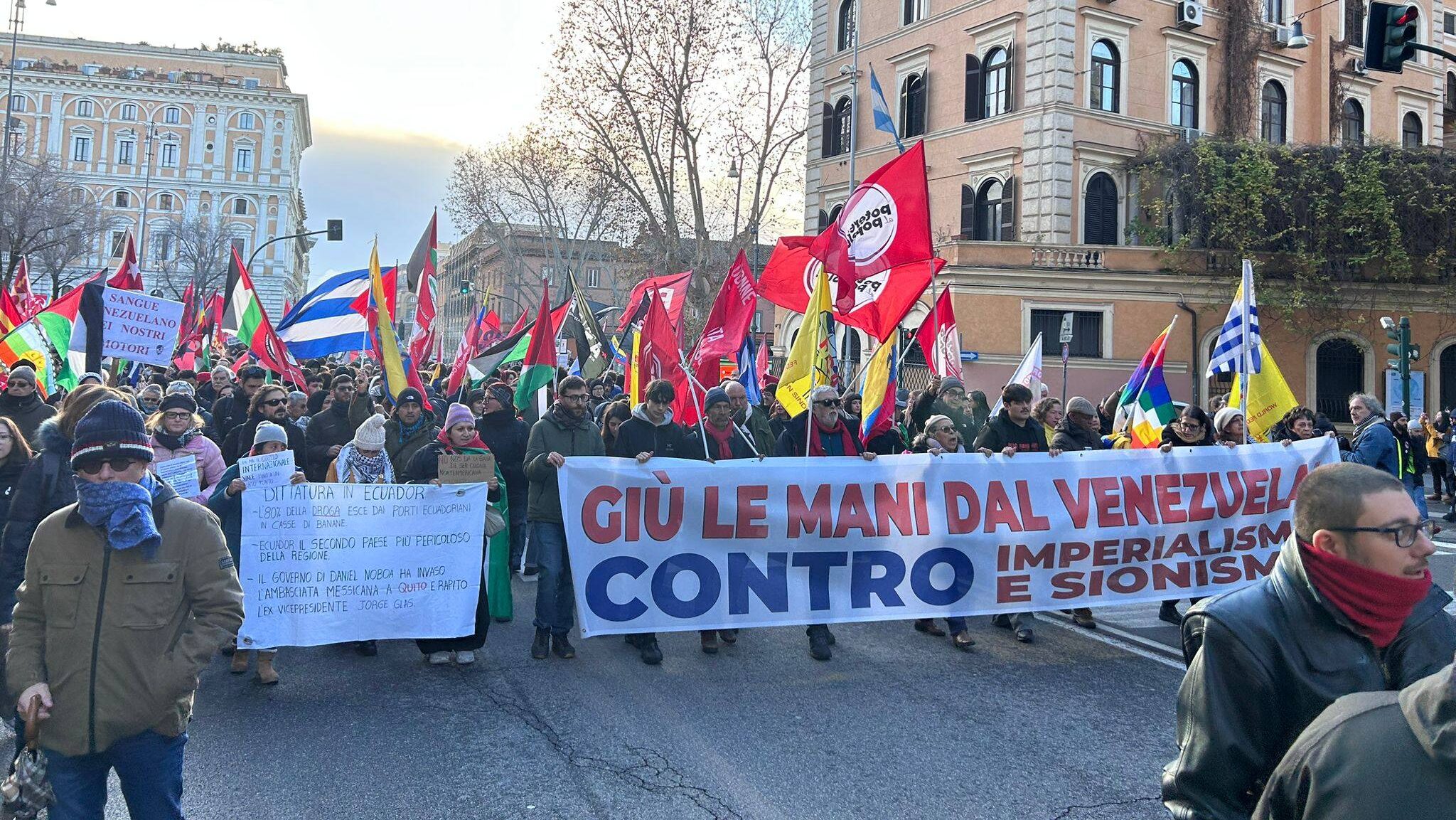 Protests take place across Italy to show solidarity with Venezuela