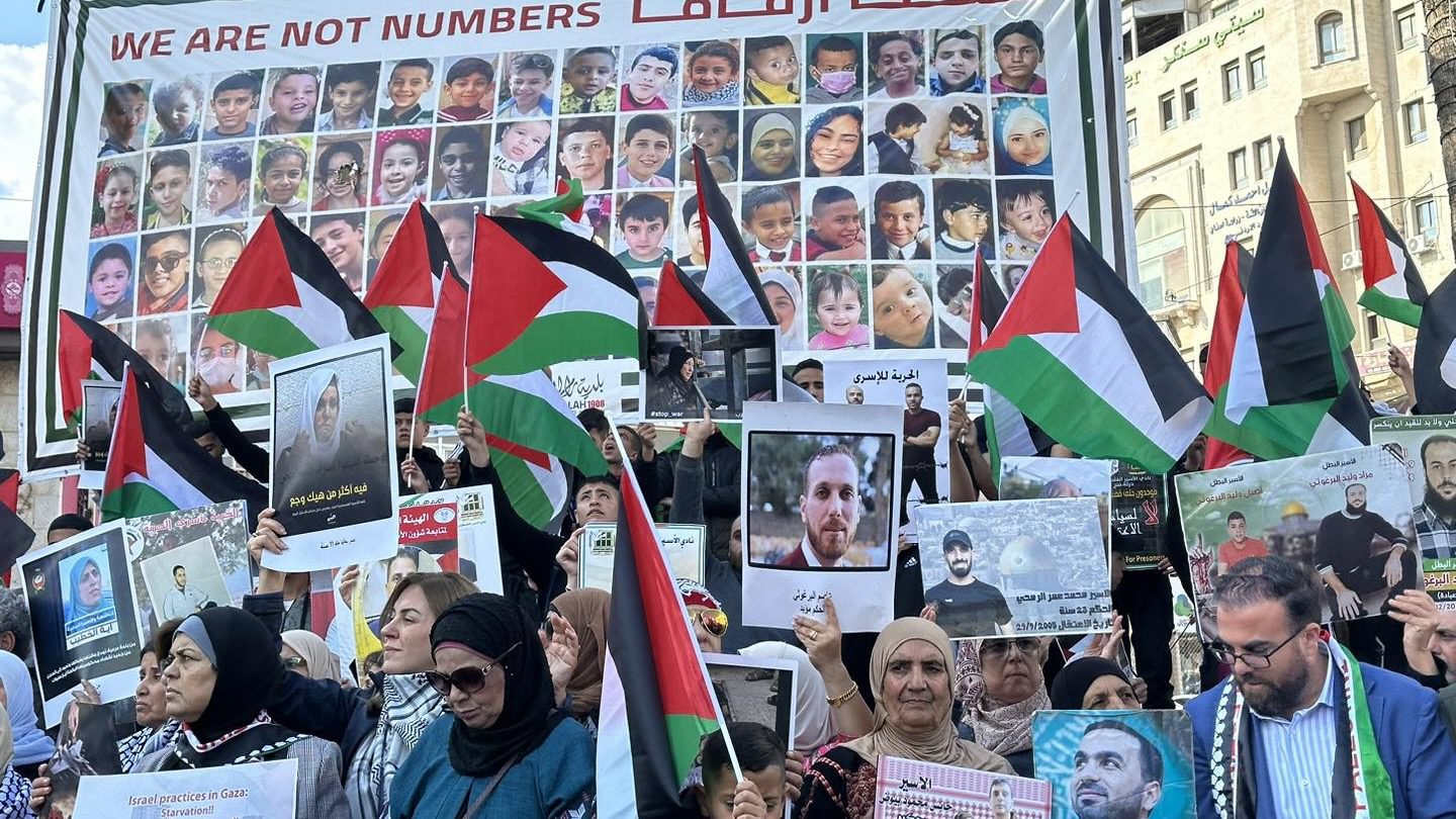 “We will meet soon, free, with our heads held high”: Testimonies from Palestinian prisoners