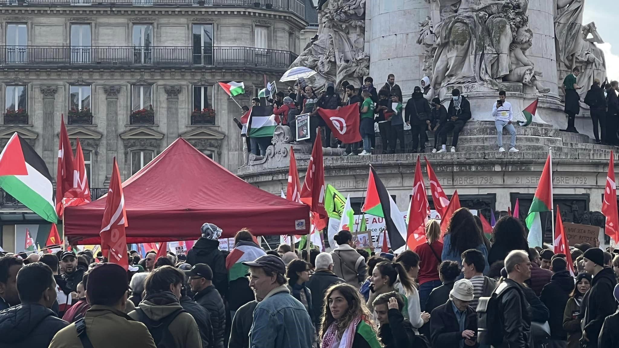 Thousands march in Paris demanding immediate ceasefire in Gaza