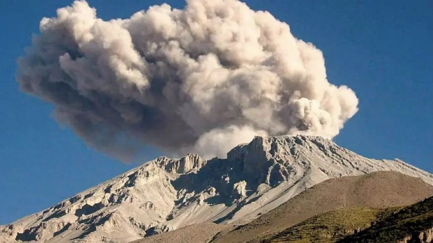 Peru declares state of emergency in southern region due to eruption of Ubinas volcano