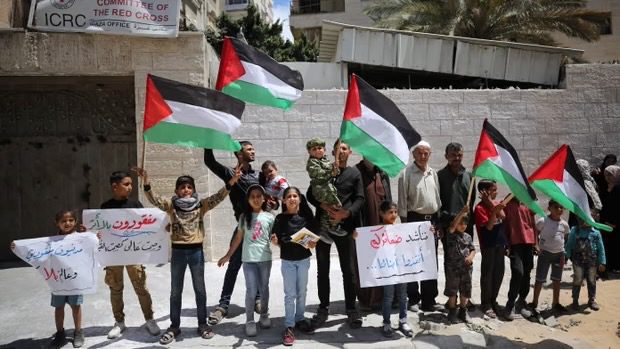 Protest at ICRC building in Gaza in support of Palestinian political prisoners