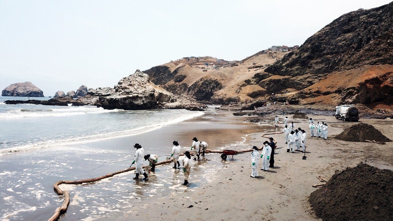 Outrage in Peru following devastating Repsol oil spill