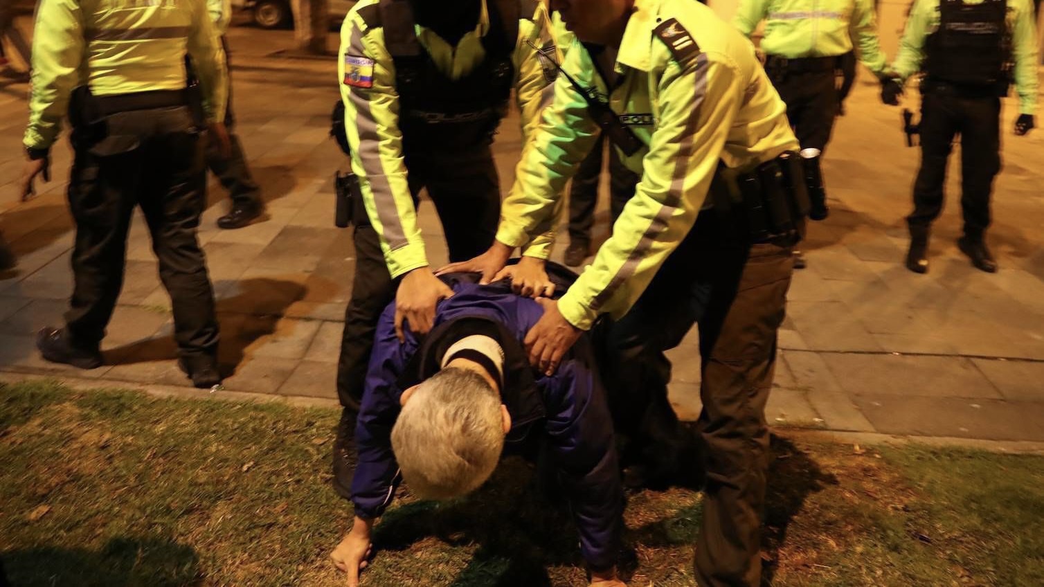 Latin America responds with unanimous condemnation to Ecuador’s storming of the Mexican Embassy in Quito