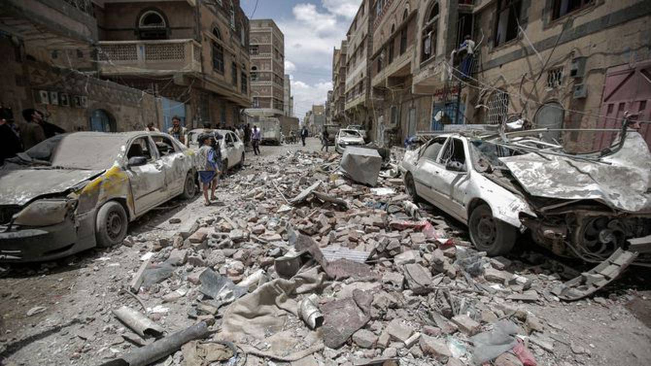 Saudi-led coalition announces a halt to airstrikes targeting Houthis in Yemen