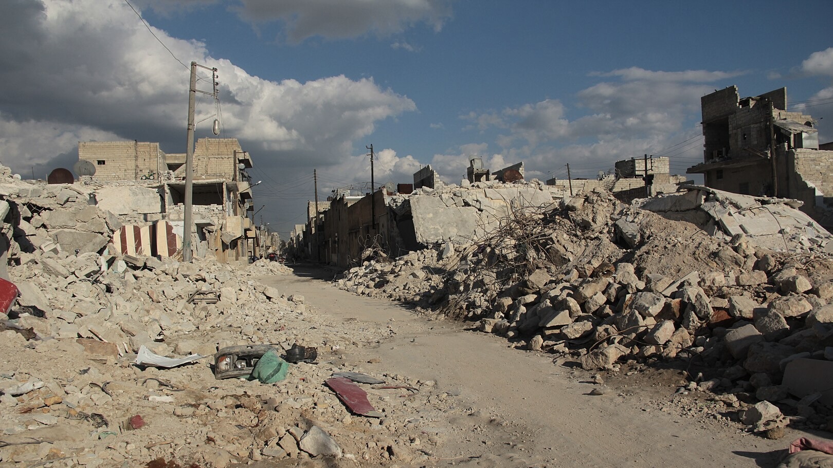 Terrorist groups take control over key areas in northwestern Syria amid fierce clashes with government forces