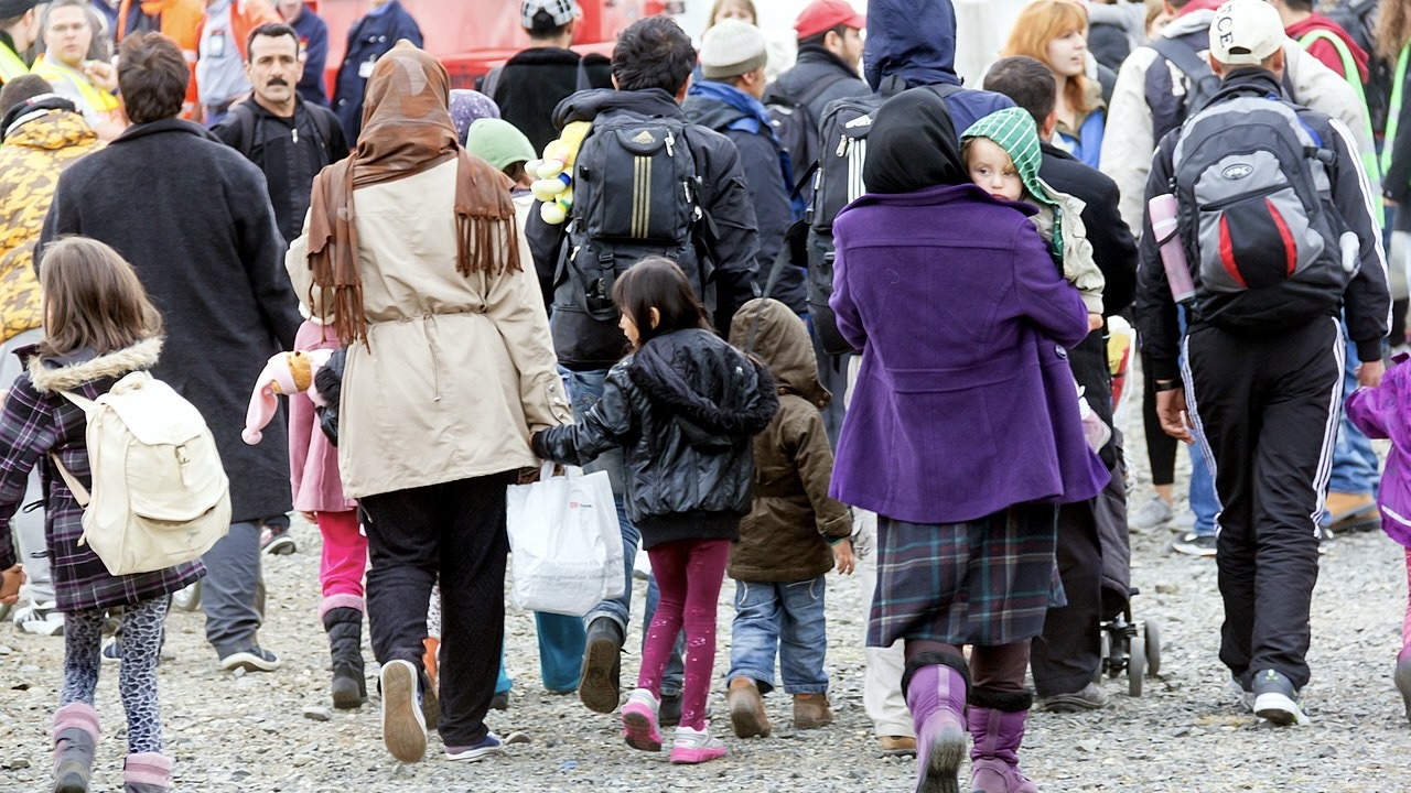 European countries freeze Syrian asylum requests as HTS forms transitional government