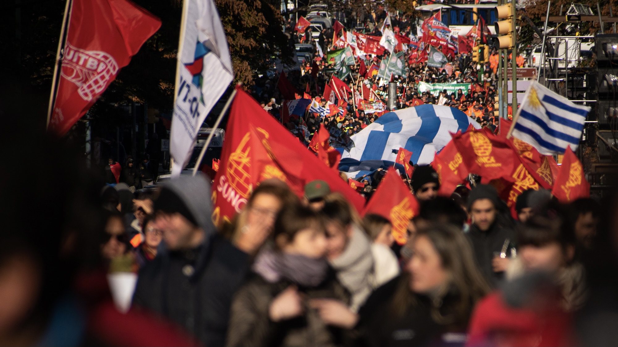 Uruguayan workers protest the economic crisis and high cost of living