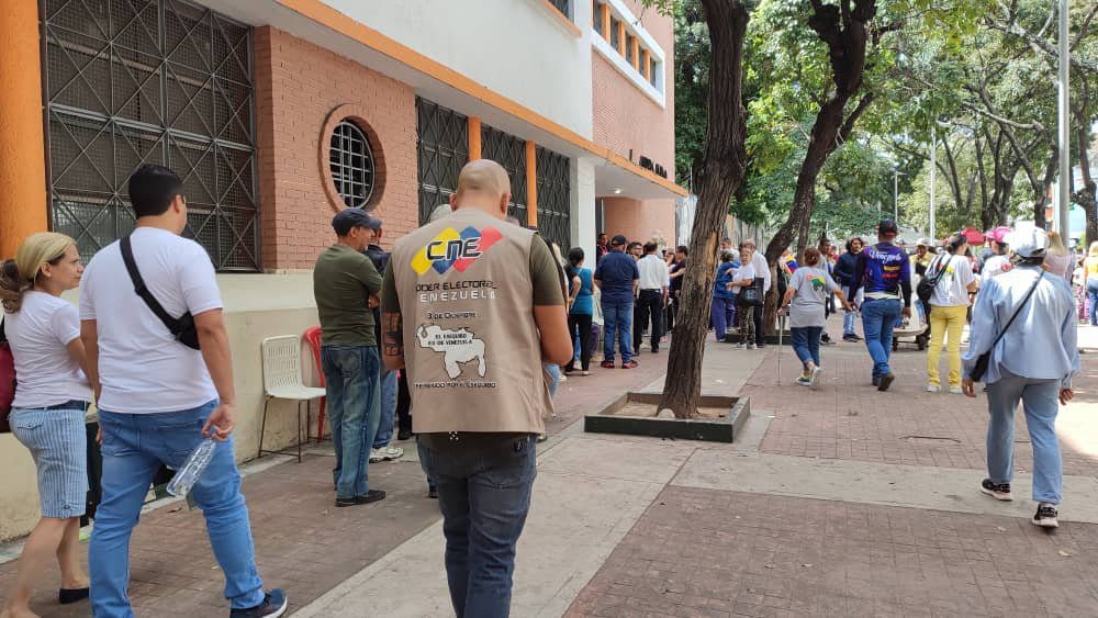 Venezuela: Maduro warns of ExxonMobil interference ahead of “historic” Essequibo vote