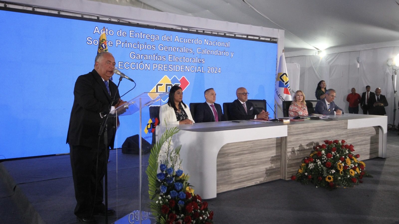 Venezuelan political parties and people’s movements sign electoral agreement