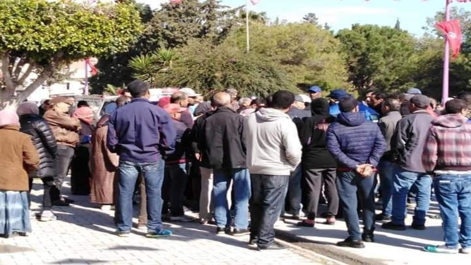 Tunisia Workers protest COVID
