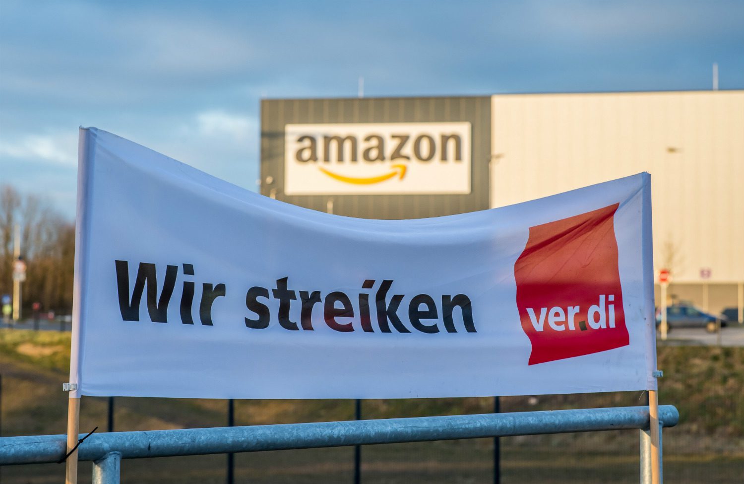 Amazon employees strike in Germany for better wages and working conditions