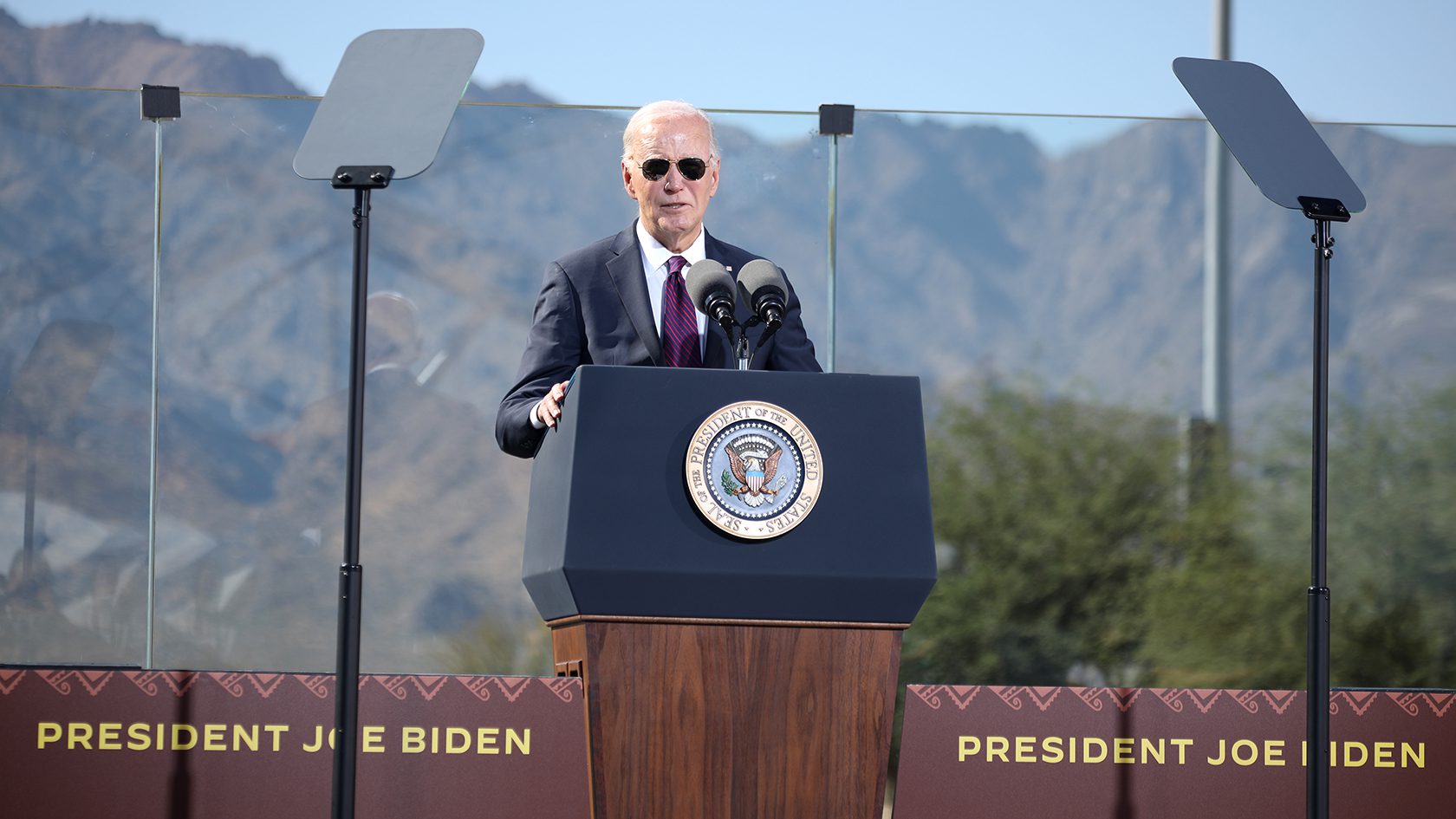 Biden commutes sentences of roughly 1,500 and pardons 39, as human rights organizations demand death penalty pardons