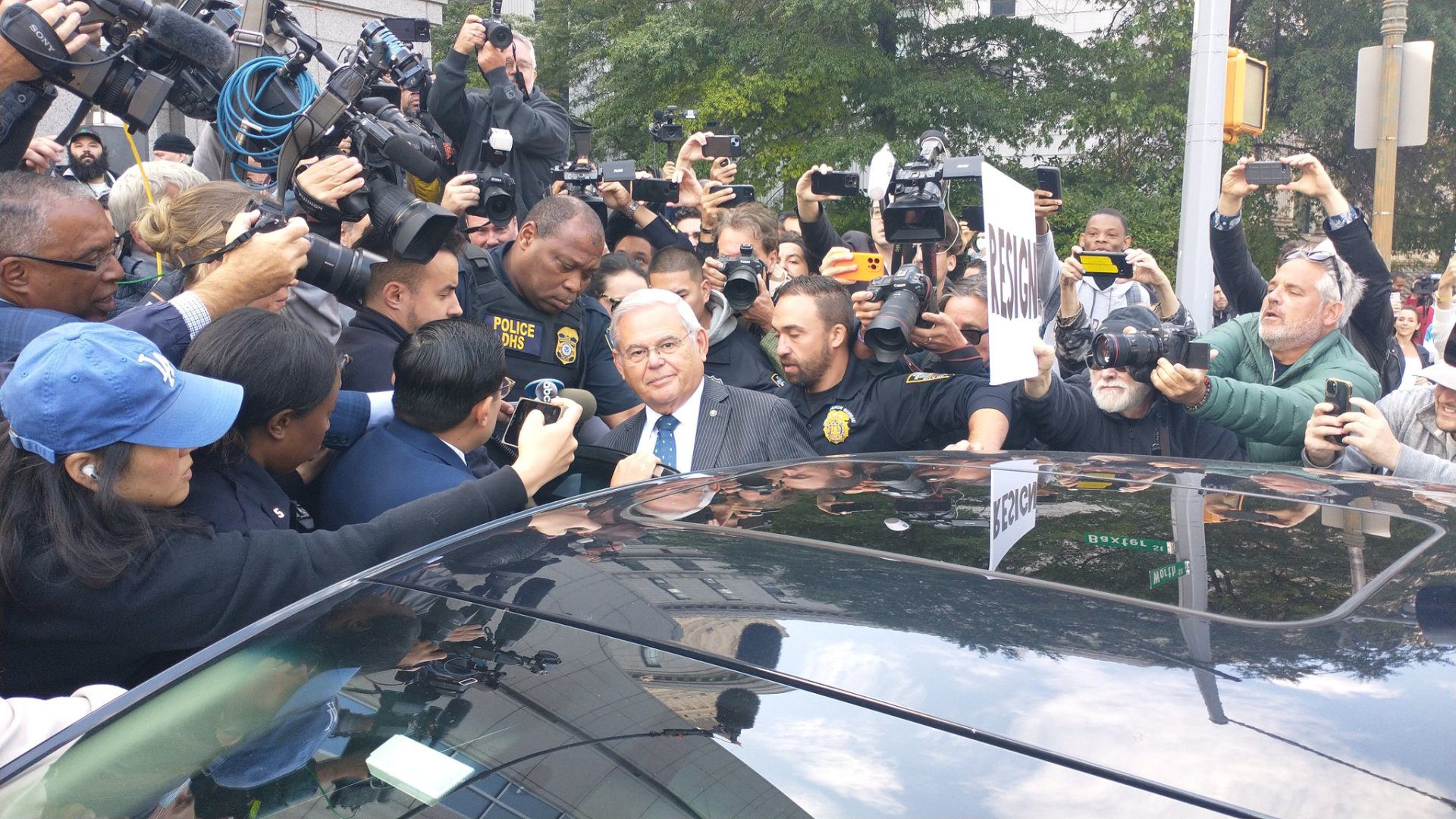 El “sancionador en jefe” Bob Menendez, acusado de corrupción