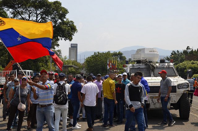 Chavistas Celebrate the People’s Victory after 15 hours of Conflict on the Colombian Border