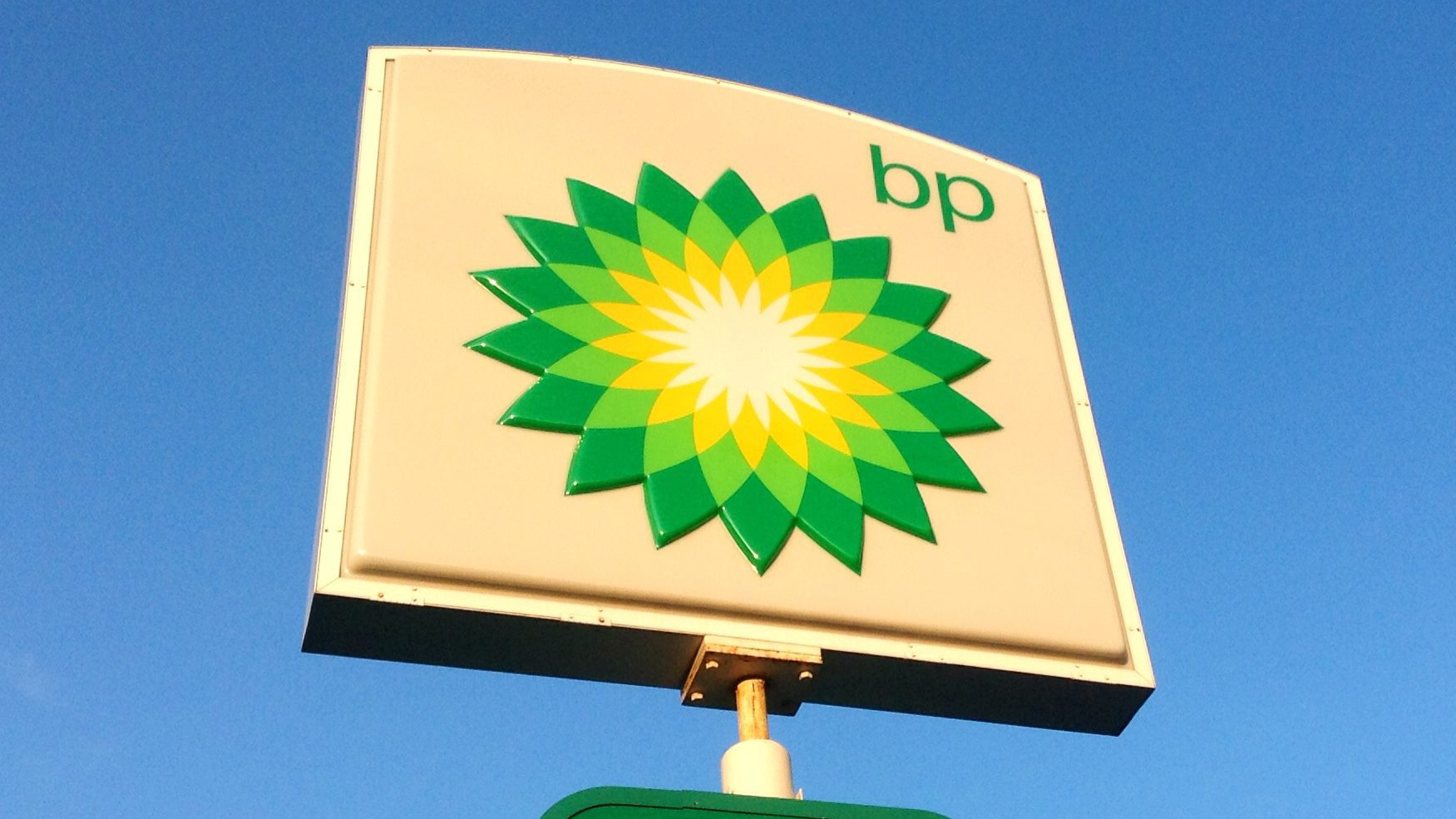 BP suspends all oil shipments through Red Sea in response to Houthi blockade