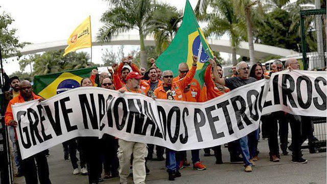 Oil workers go on indefinite strike against mass layoffs and dismantling of Petrobras