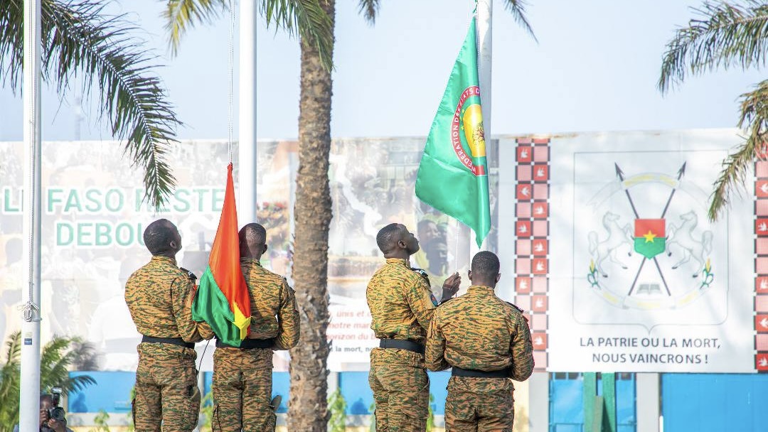 Sahel alliance unveils new flag as regional bloc moves toward greater integration